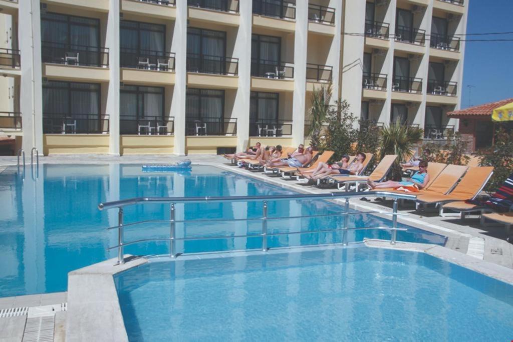 Porteras Otel Κουσάντασι Εξωτερικό φωτογραφία